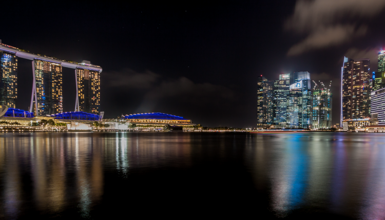 singapore-2157636_1920